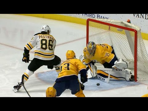 Video: Rinne shuts down Pastrnak's flashy between-the-legs shot