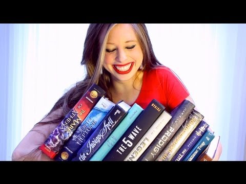 books - The books I read this year that made it to my favorites list! Thanks for watching!! twitter: http://twitter.com/xtinemay tumblr: http://polandbananas20.tumbl...
