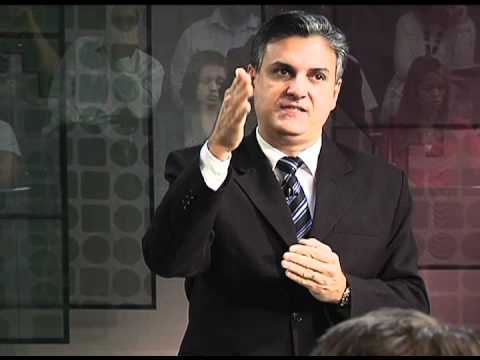 Economia Hoje - Desafios do desenvolvimento econômico brasileiro no século 21 (1/3)