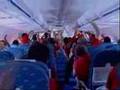 Pepe Reina SUPERLOCO en el avion con la Selección!