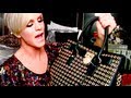 What's in My Purse? + Hammer Story!