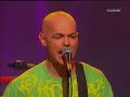 celtas cortos en cuatro, en el programa 40pop el 27/mayo/2006, tocando 