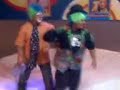 sol del niño entre aros y pelotas
