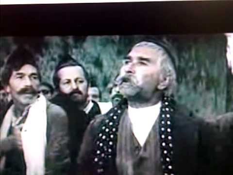 Ti kaurr i derrit je i ardhur ne fshatin tone-Njeriu me top