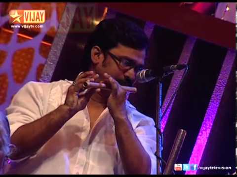 Rakshitha - Anu and Rakshitha sing a medley. They sing Mathura Jilla from Thiruvilayadal Aarambam and Kacheri Kacheri from Kacheri Arambam in Fast Duet round.