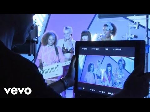 Carly Rae Jepsen - This Kiss (Behind The Scenes)