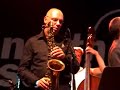 Trumpet / Sax solo\