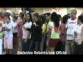 Roberto Leal ensaiando com a Escola de samba X-9