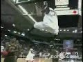 一人アリウープってｗしかも、試合中にこの神業。。のサムネイル2