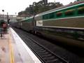 videos de Ktt through train ( T826 ) pass through MTR ShaTin Station
