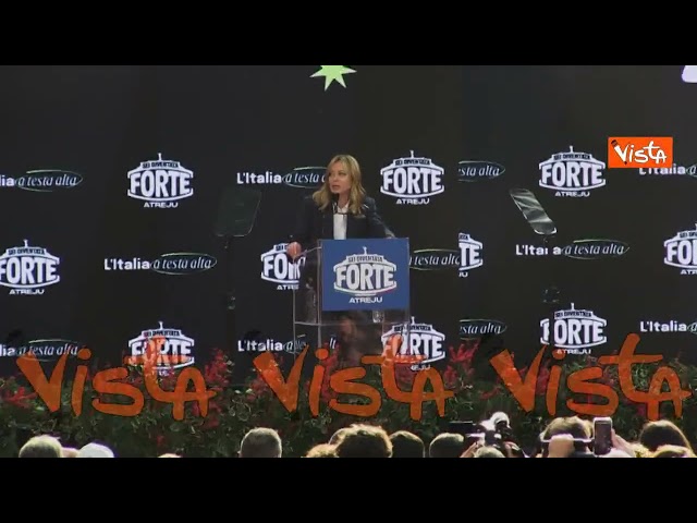 Atreju 2025, Meloni: "Schlein come Nanni Moretti 'mi si nota di più se vengo o non vengo?'"