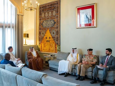 HRH the CP, Deputy Supreme Commander and PM receives the Commander of the US Naval Forces Central Command