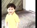 SSPX0089-n yellow shirt playing outside