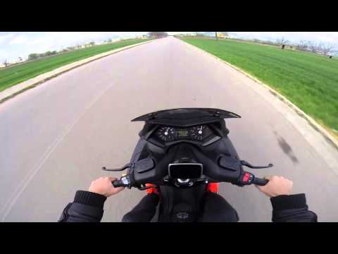 Tmax_530 - Prova per le strade di Caserta del T-Max 530 con Akrapovic Exhaust System & Kit Malossi Over Range.
