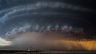 【これ映画のCGじゃないの?!】畏怖の念すら感じる回転する巨大な雷雲「スーパーセル」のタイムラスプ映像が話題を呼んでる。