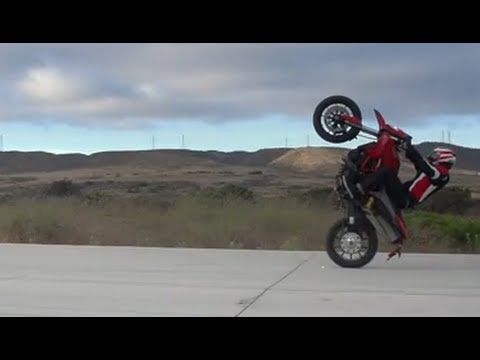 wheelie - Moto is moto, and we are always impressed when it comes to bike skill. To hype their latest motorcycle release, Ducati pulled in two of their stunt riders, A...