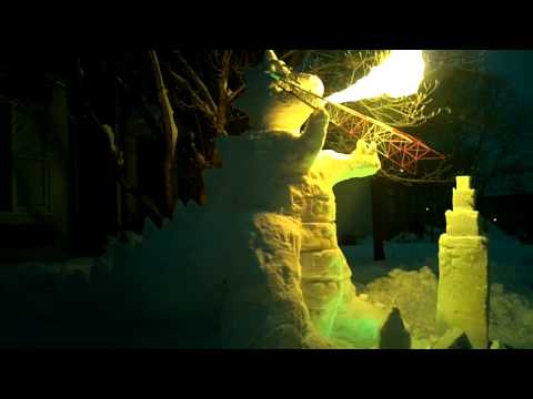 Mira un impresionante 'Godzilla' hecho con nieve