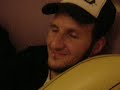 salvo dorme con la sua banana salvo dorme con la sua banana