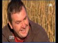 la charmante alessandra sublet qui rend visite � fabien l'agriculteur (l'amour est dans le pr�), emmitoufl�e dans une parka avec un magnifique capuchon bord� de fourrure