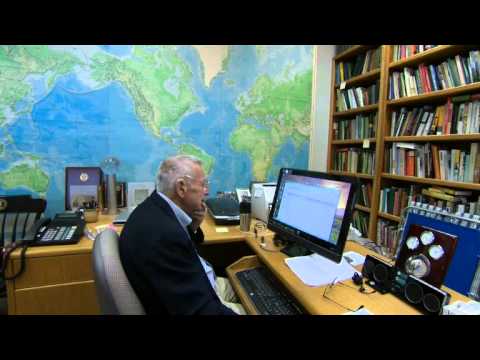 Laureate 2010, Professor Hal Mooney, one of the world’s leading researchers in biodiversity and ecosystem services