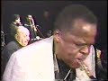 esto es solo pa conocedores y sobre todo gente que aprecia la salsa-jazz y la descarga abierta por musicos de gran talento
********************************************************************
noche de latin-jazz en el village gate de ny, epoca del 89+-. manny oquendo y conjunto libre en una descarga de latin-jazz. andy gonzales (baby-bass), herman olivera (vocales), manny oquendo (percs-timbales), papo vasquez (t-bone), jimmy bosch (t-bone) y el fenomeno 