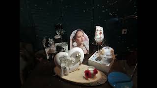 Выставка и продажа ювелирных украшений и работ дизайнеров