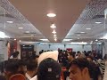 People trying hands on Apple iPhone 3G