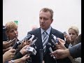 Skupština grada Beograda donela je na današnjoj sednici Odluku o izmenama i dopunama Odluke o budžetu grada Beograda za 2008. godinu.Gradonačelnik Beograda Dragan Đilas rekao je da je gradski budžet i ove godine dosta opterećen subvencijama za prevoz i grejanje i da je zato razumljivo zbog čega nema dovoljno novca za razvoj Beograda. Moraćemo vrlo otvoreno da kažemo Beograđanima da ubuduće nećemo moći da pravimo budžet kao do sada. Jednostavno nije moguće da 18 odsto budžeta čine subvencije za gradski prevoz, a nije ni pošteno da subvencionišemo grejanje građanima čiji su stanovi priključeni na sistem „Beogradskih elektrana, a da to ne činimo ostalim građanima koji koriste druge vidove energije i plaćaju ekonomsku cenu. Sredstva kojim raspolažemo moramo iskoristiti na kvalitetniji način, ulažući ih u razvoj Beograda  rekao je Dragan Đilas.Nikola Pavić, član Gradskog veća, obrazložio je da je razlog za rebalans budžeta određen na osnovu Zakona o budžetskom sistemu, koji predviđa da se budžet uravnotežuje, to jest da se obavlja usklađivanje rashoda sa raspoloživim sredstvima budžeta ako u toku fiskalne godine dođe do povećanja rashoda ili izdataka ili smanjenja prihoda ili primanja. Ukupna sredstva budžeta grada za 2008, kao i sredstva koja su u konsolidaciji Trezora grada Beograda iznose 71,37 milijardi dinara. Tekući prihodi i primanja od prodaje nefinansijske imovine iznose 58,19 milijardi dinara, a tekući rashodi i izdaci za nefinansijku imovinu 68,66 milijardi dinara. Budžetski deficit u iznosu od 10,4 milijarde dinara obezbediće se iz primanja po osnovu finansijske imovine, inostranih zaduživanja i neraspoređenog viška prihoda iz ranijih godina koji iznosi pet milijardi dinara  rekao je Pavić.Prihodi od poreza na imovinu veći su u odnosu na planirane i iznose 3,08 milijardi dinara, kao i prihodi od lokalnih komunalnih i administrativnih taksa koji iznose 1,3 milijarde dinara.