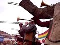 seule, labellim arrive � enflamer un nombre impressionant de boliviens!