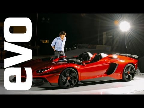 Ensiesittelyssä Lamborghini Aventador