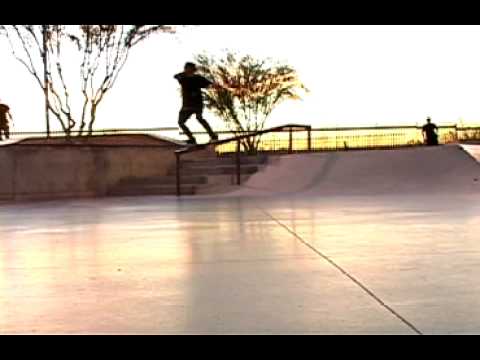 BMX BIKES TRICKS STUNTS CRASHES