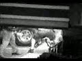 Mike Vallely Skater beats up 4 Guys Mike Vallely Skater beats up 4 Guys