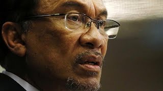 Malezyalı muhalif lidere hapis cezası