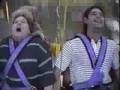 Gritos y gestos en parque atracciones