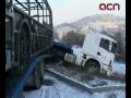 videos de Un camió surt de la via pel gel a l'Eix Transversal, a l'alçada de Calonge de Segarra