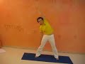 Trikonasana, das Dreieck: Yoga-�bung zum Mitmachen