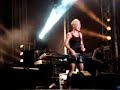 Pink - Dubai Concert - Leave me alone "Im Lonely" Manele-Gratis.net