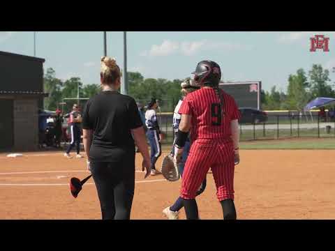 4.28.25 EMCC vs SMCC Softball Highlights thumbnail