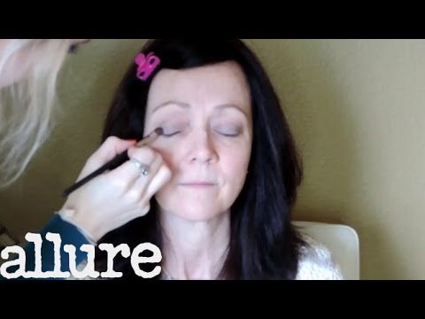 Mallory Cornelison: A Smoky Eye For A Smokin' Mom - Part 1 - Allure Beauty Blogger Awards
