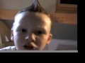 jo 6 ans se prend pour un punk...
