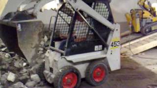  BOBCAT 453
