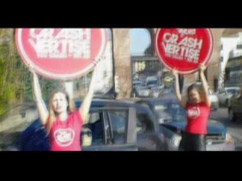 0 Crashvertise: Pubblicità durante Incidenti Stradali