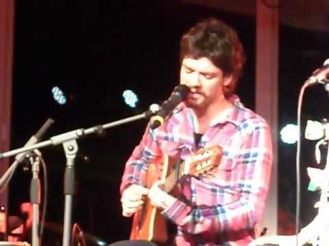 Because ousa - Dani Black e Tais Alvarenga no sarau de novos talentos da mpb