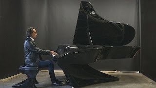 İlk "insansı" piyano Boganyi tanıtıldı