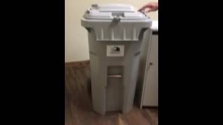 What type of paper shredding container options are available?