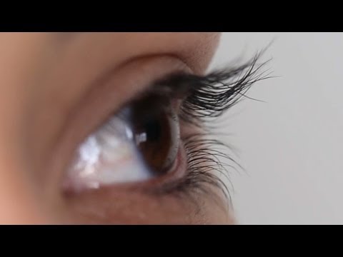 how to get more eyelashes naturally