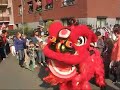 Chinese lion against korean yak leewen dans dance Hoeilaart Druivenfestival