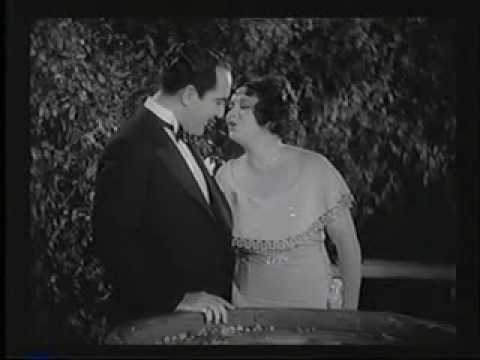 Collegiate - The Boop-op-adoop girl, Helen Kane, sings