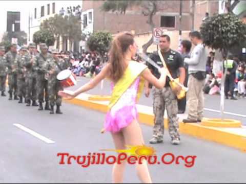 Trujillanos muestran lo mejor del Corso de Primavera de su ciudad