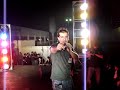 o passensse adorador, regis danese, em campo grande - ms, um lindo coral, milhares de vozes cantando o hino dos diz�mistas, (o melhor que eu tenho).

o melhor que eu tenho      ( regis danese) 


eis aqui senhor, o melhor que eu tenho,
o senhor mesmo me da,
�s o meu pastor, meu melhor amigo,
que me sustenta e nada deixa me faltar,

de cora��o com alegria, 
quero devolver aquilo que � teu,
estou aqui pra te ofertar,
as suas ben��os sempre v�o me acompanhar.

repreende todo mal,
abre as janelas do c�us sobre mim 
e derrama ben��os sem fim,
sei que �s um deus fiel,
na tua palavra est� escrito assim,
foi o senhor quem falou:
fazei prova de mim.

baseado em malaquias 3:10
diz�mo e oferta.